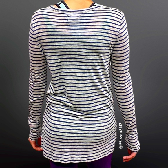 Lou & Grey | Long Sleeve Tee | XS - Picture 2 of 10